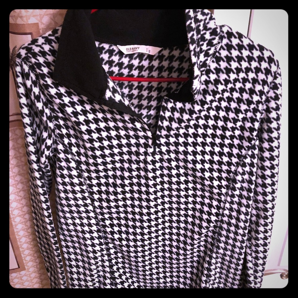 Old navy fleece pullover S houndstooth
